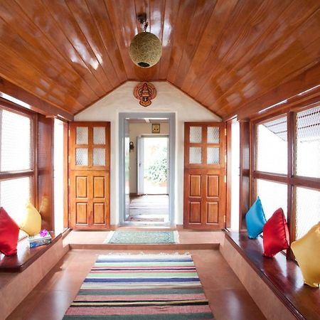 Sardar Bahadur'S Heritage Bungalow Estate Stay Napoklu Eksteriør billede