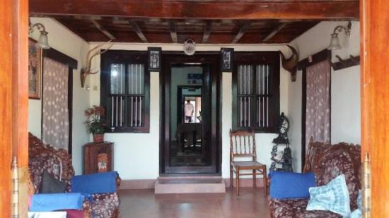 Sardar Bahadur'S Heritage Bungalow Estate Stay Napoklu Eksteriør billede